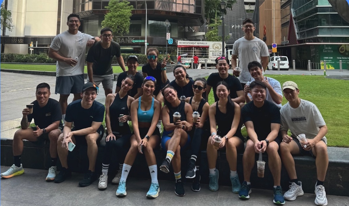 People running together